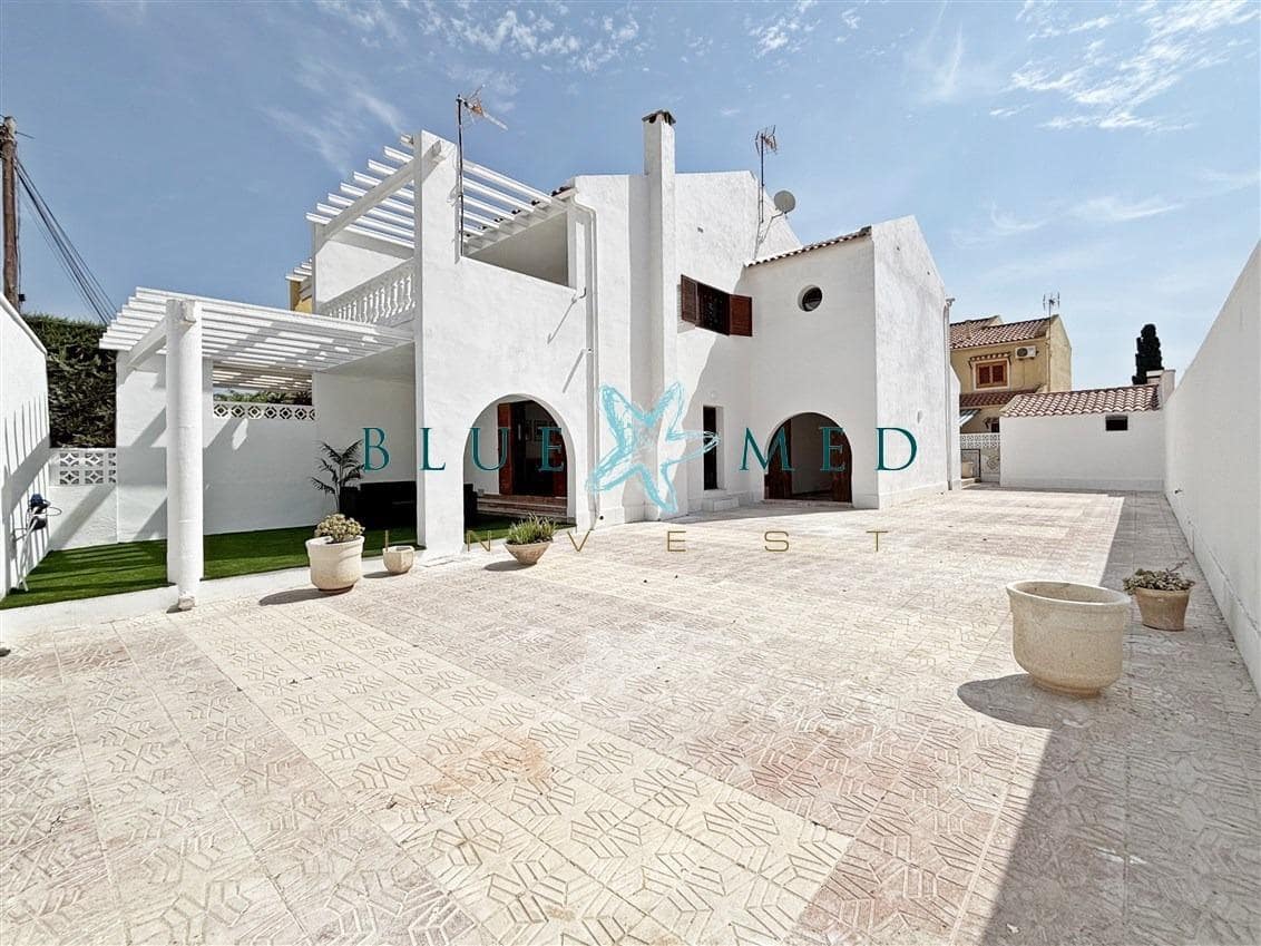 Chalet de 3 habitaciones en Puerto de Mazarron en venta con garaje - 260.000 € (Ref: 10017545)