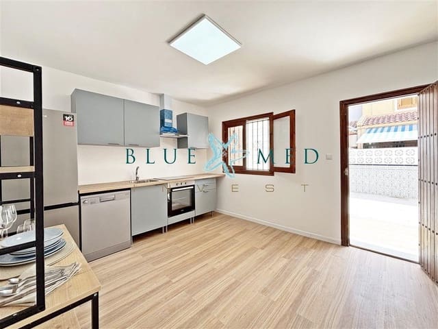 Chalet de 3 habitaciones en Puerto de Mazarron, Mazarrón en venta con garaje - 260.000 € (Ref: 10017545)