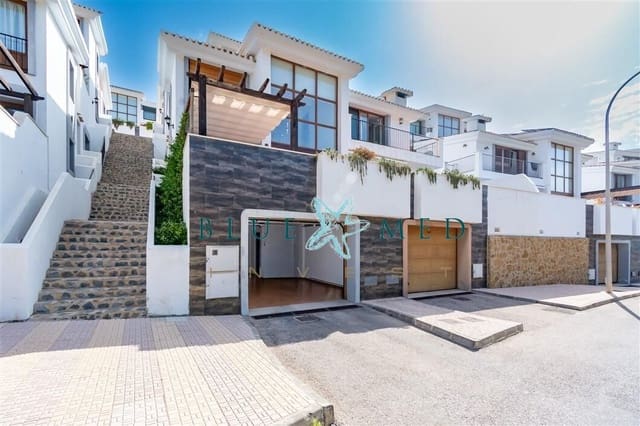 4 quarto Moradia para venda em La Manga Club, Cartagena com piscina garagem - 480 000 € (Ref: 10037469)
