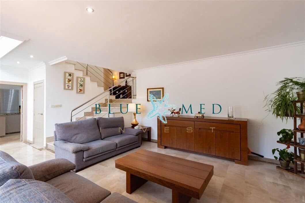 4 quarto Moradia para venda em La Manga Club com piscina garagem - 480 000 € (Ref: 10037469)