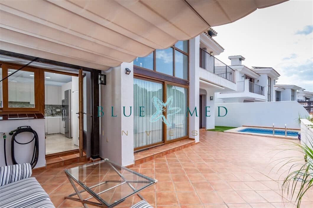 4 quarto Moradia para venda em La Manga Club com piscina garagem - 480 000 € (Ref: 10037469)
