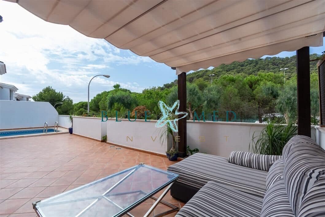 4 quarto Moradia para venda em La Manga Club com piscina garagem - 480 000 € (Ref: 10037469)
