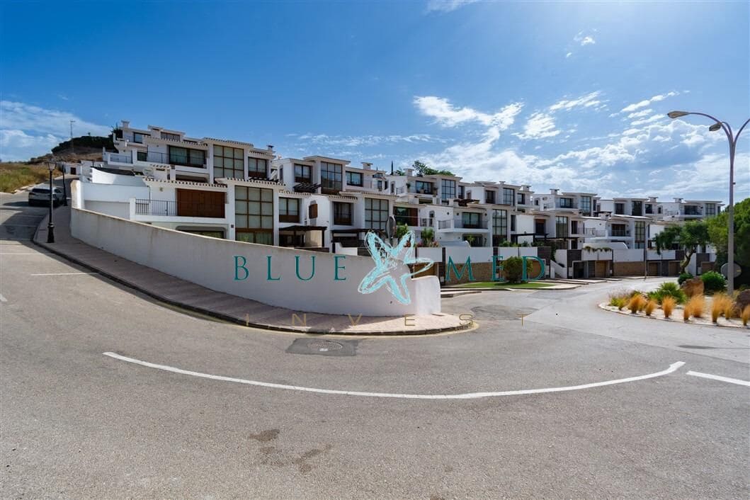 4 quarto Moradia para venda em La Manga Club com piscina garagem - 480 000 € (Ref: 10037469)