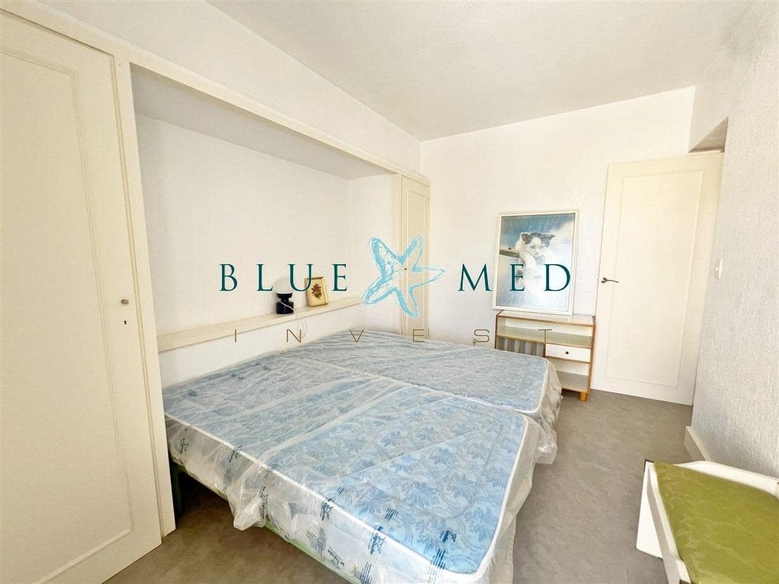 5 bedroom Apartment for sale in Puerto de Mazarron - € 289,000 (Ref: 10047346)