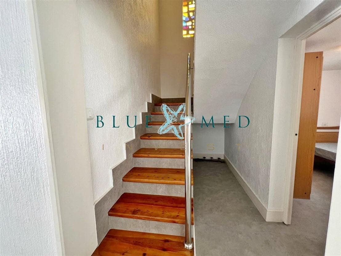 5 bedroom Apartment for sale in Puerto de Mazarron - € 289,000 (Ref: 10047346)