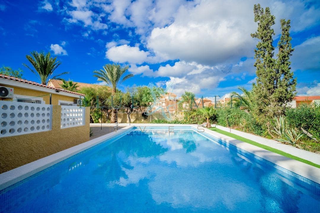 4 slaapkamer Villa te koop in Puerto de Mazarron met zwembad garage - € 549.995 (Ref: 10062288)