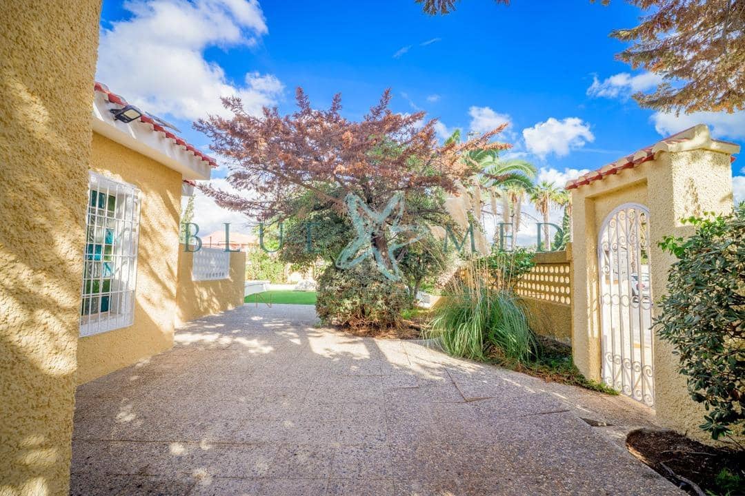 4 slaapkamer Villa te koop in Puerto de Mazarron met zwembad garage - € 549.995 (Ref: 10062288)