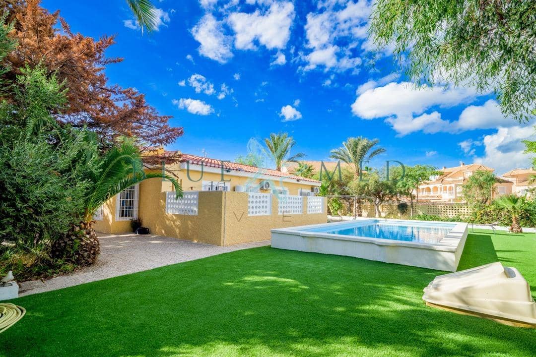 4 slaapkamer Villa te koop in Puerto de Mazarron met zwembad garage - € 549.995 (Ref: 10062288)