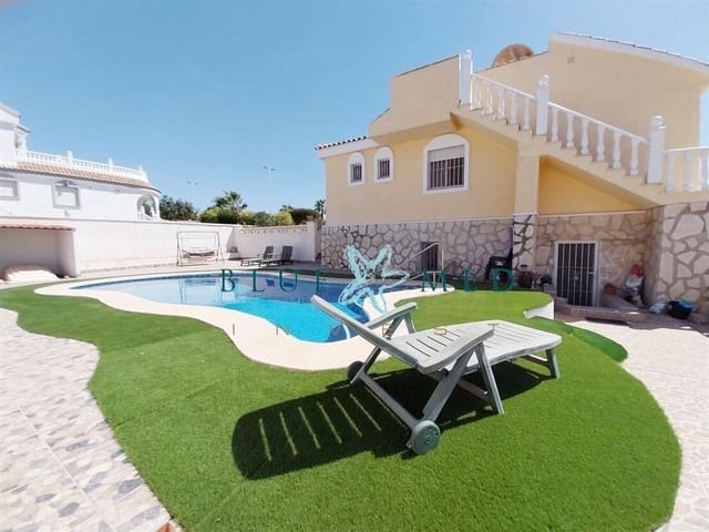 Chalet de 3 habitaciones en Camposol, Mazarrón en venta con piscina garaje - 295.000 € (Ref: 10070936)