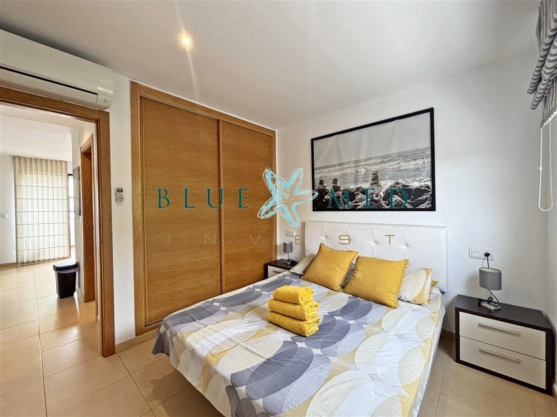 2 soveværelse Penthouse til salg i Condado de Alhama med swimmingpool - € 119.000 (Ref: 10086176)