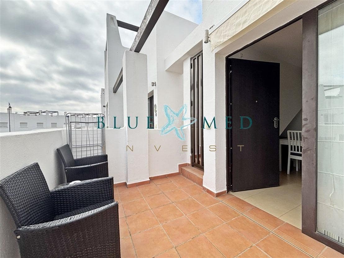 2 soveværelse Penthouse til salg i Condado de Alhama med swimmingpool - € 119.000 (Ref: 10086176)