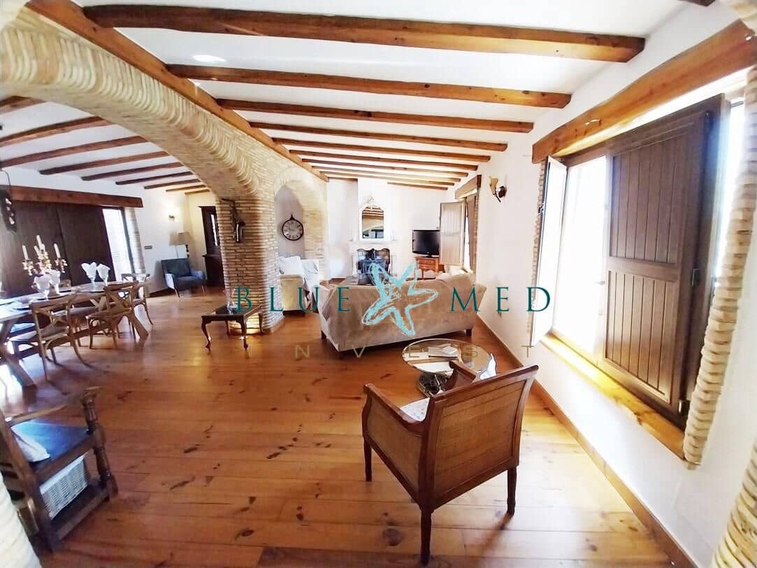 4 slaapkamer Finca/Landhuis te koop in El Pareton - € 325.000 (Ref: 10129521)