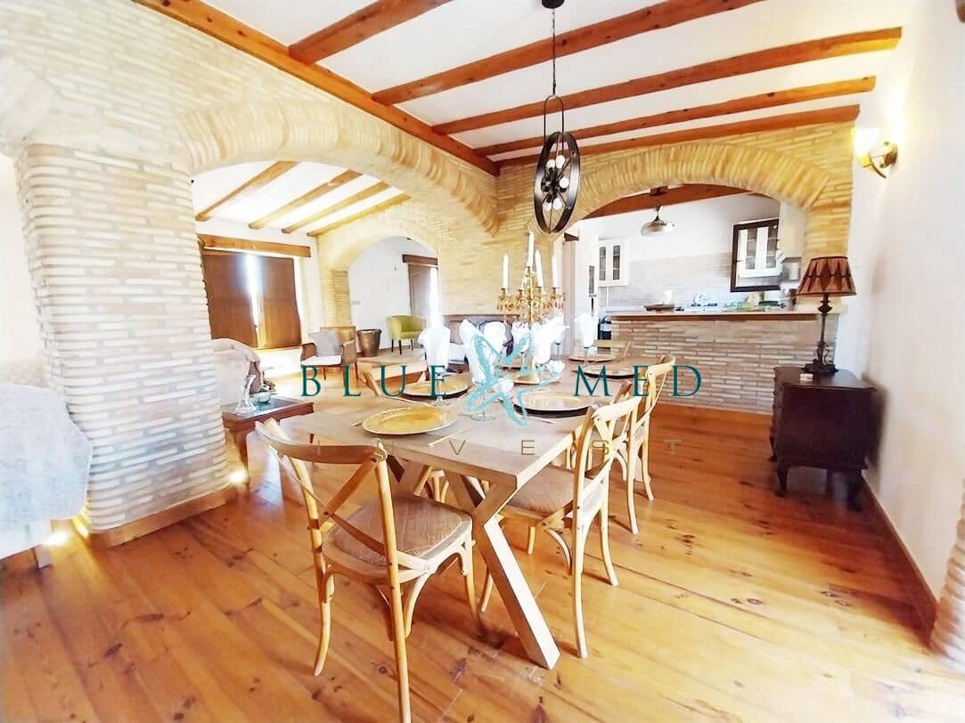 4 slaapkamer Finca/Landhuis te koop in El Pareton - € 325.000 (Ref: 10129521)