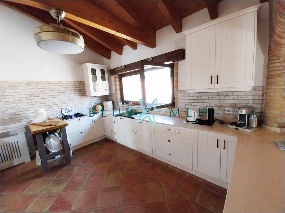 4 slaapkamer Finca/Landhuis te koop in El Pareton - € 325.000 (Ref: 10129521)