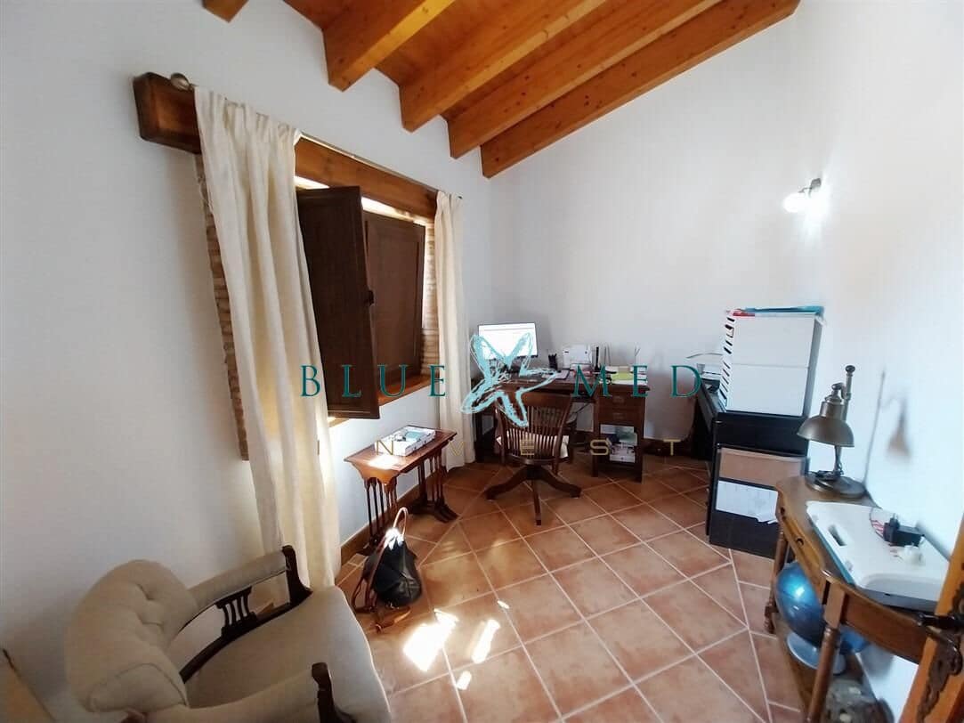4 slaapkamer Finca/Landhuis te koop in El Pareton - € 325.000 (Ref: 10129521)
