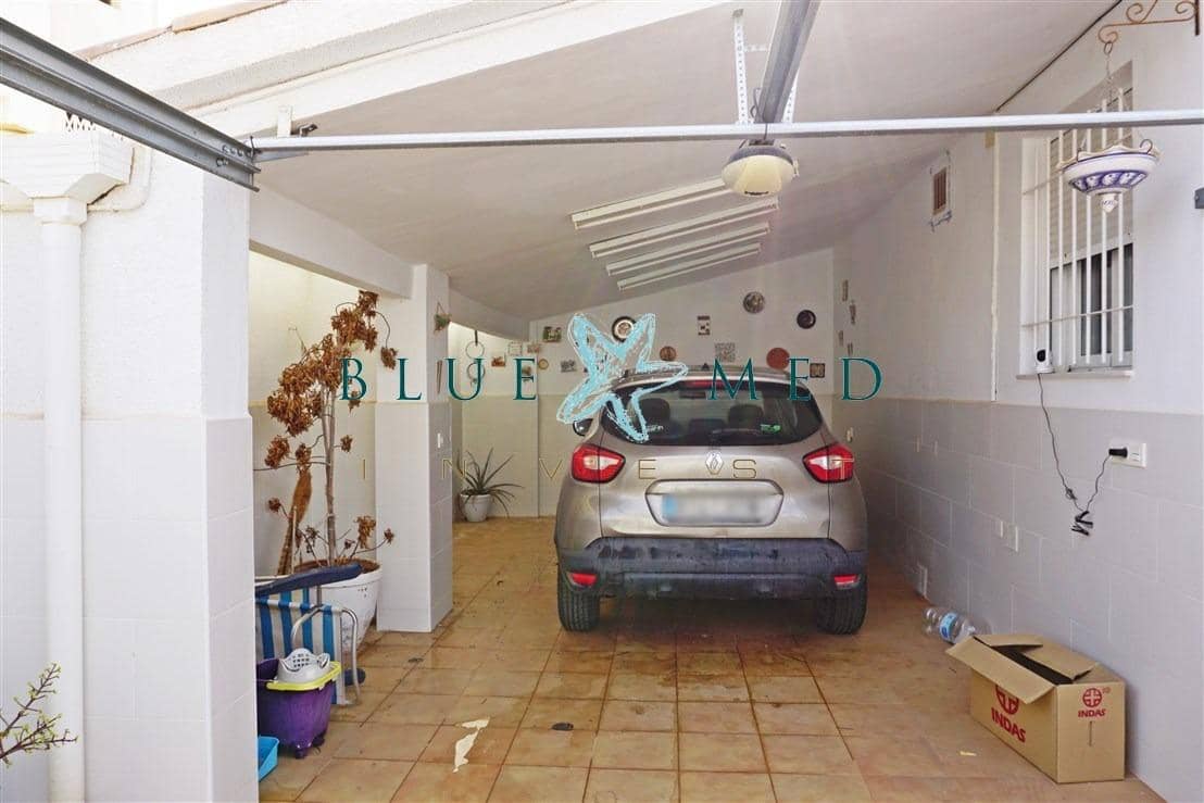 Apartamento de 4 habitaciones en Alamillo en venta con garaje - 350.000 € (Ref: 10147153)