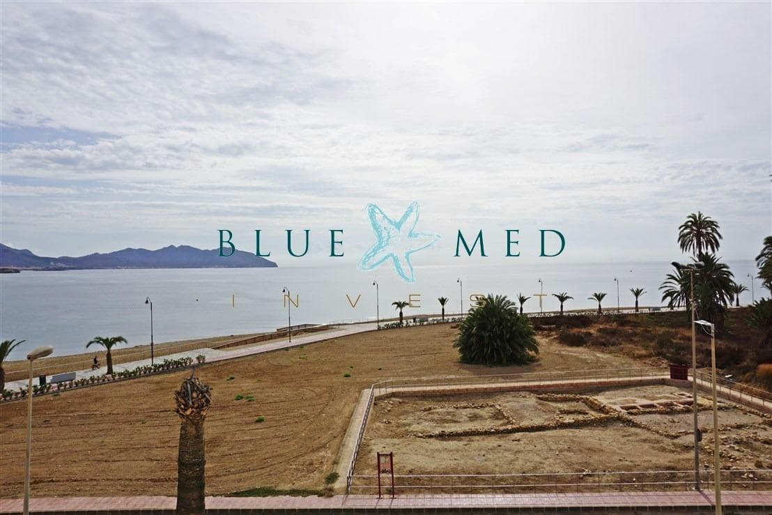 Apartamento de 4 habitaciones en Alamillo en venta con garaje - 350.000 € (Ref: 10147153)