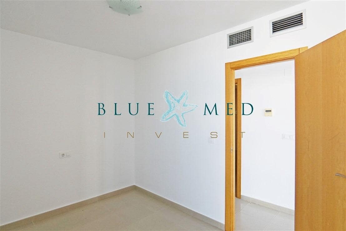 Apartamento de 2 habitaciones en Isla Plana en venta con piscina garaje - 169.900 € (Ref: 10166700)