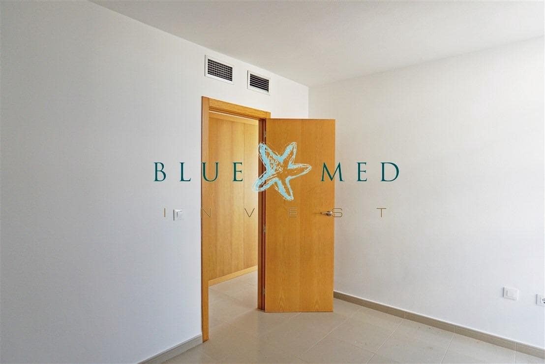 Apartamento de 2 habitaciones en Isla Plana en venta con piscina garaje - 169.900 € (Ref: 10166700)