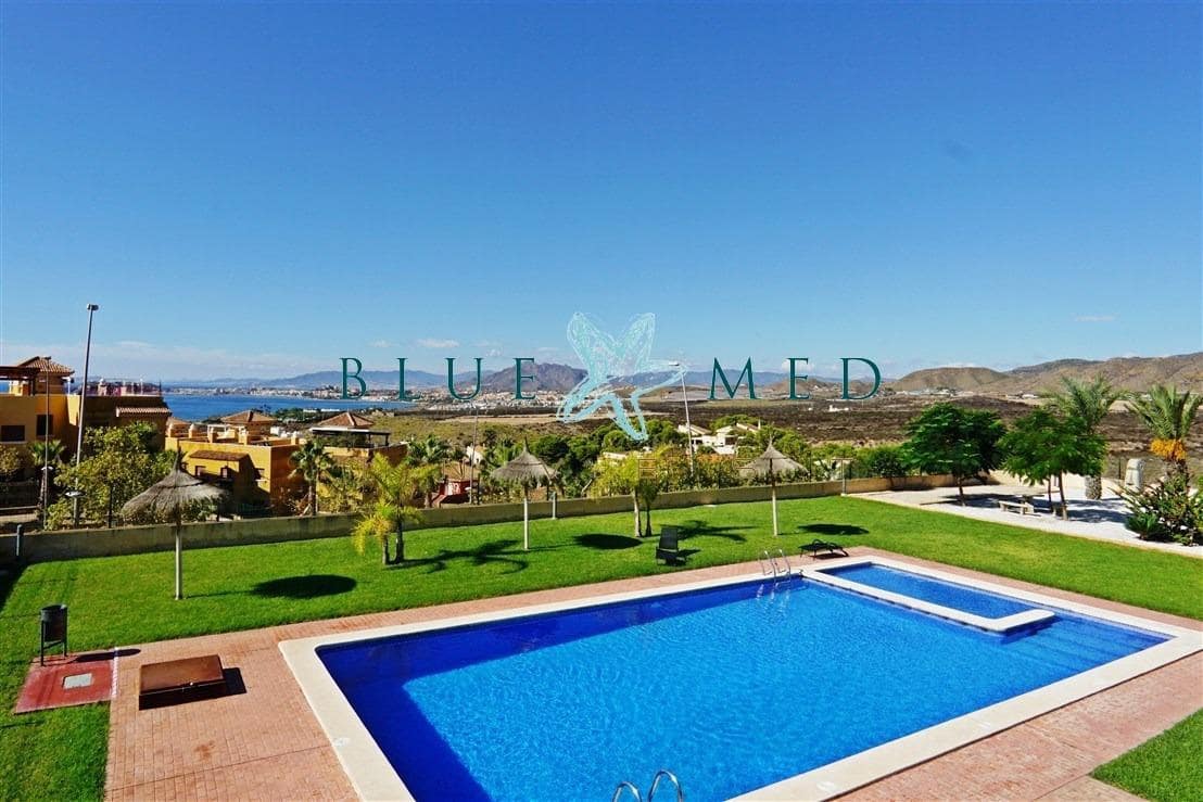 Apartamento de 2 habitaciones en Isla Plana en venta con piscina garaje - 169.900 € (Ref: 10166700)