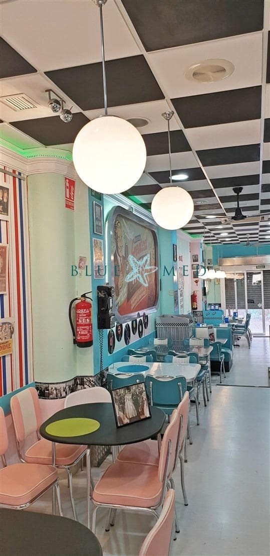 Comercial para venda em Puerto de Mazarron - 199 900 € (Ref: 10180650)