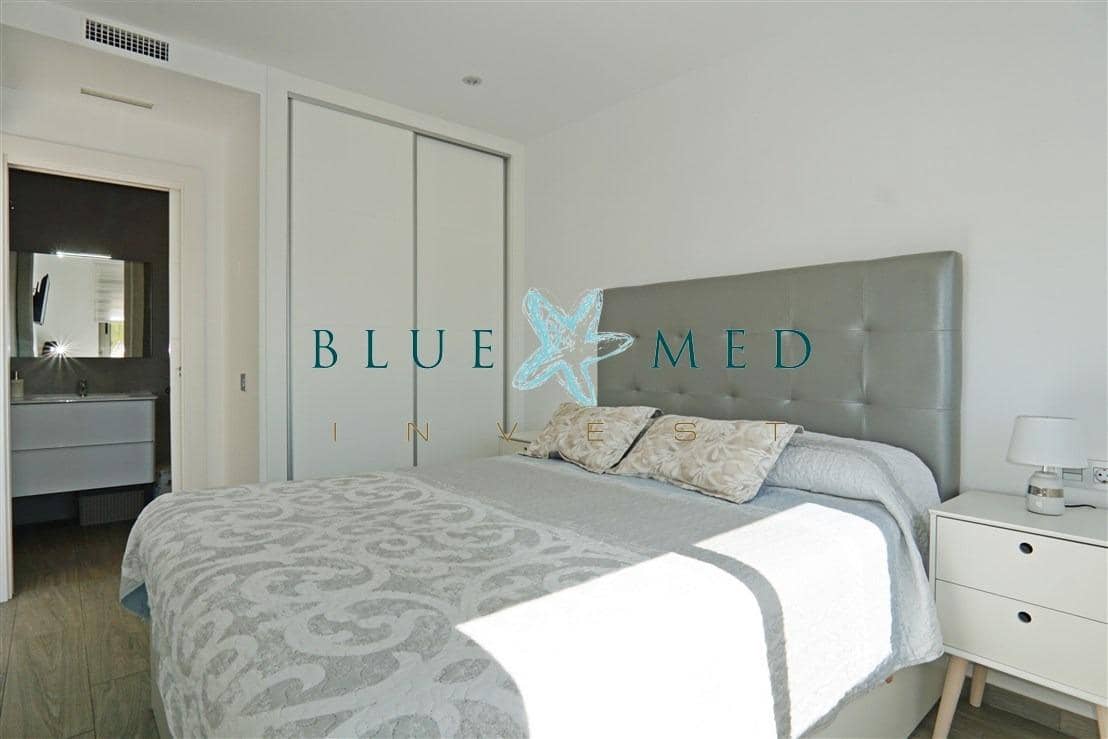Ático de 2 habitaciones en Alamillo en venta - 342.000 € (Ref: 10184981)