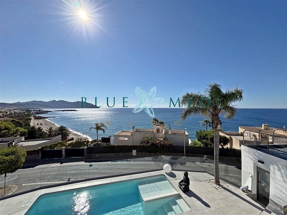 4 chambre Villa/Maison à vendre à Isla Plana avec piscine garage - 1 995 000 € (Ref: 10184982)