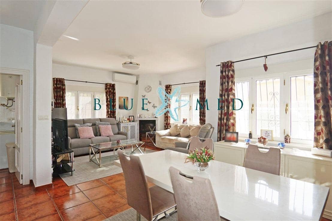Chalet de 4 habitaciones en Isla Plana en venta con garaje - 425.000 € (Ref: 10187125)