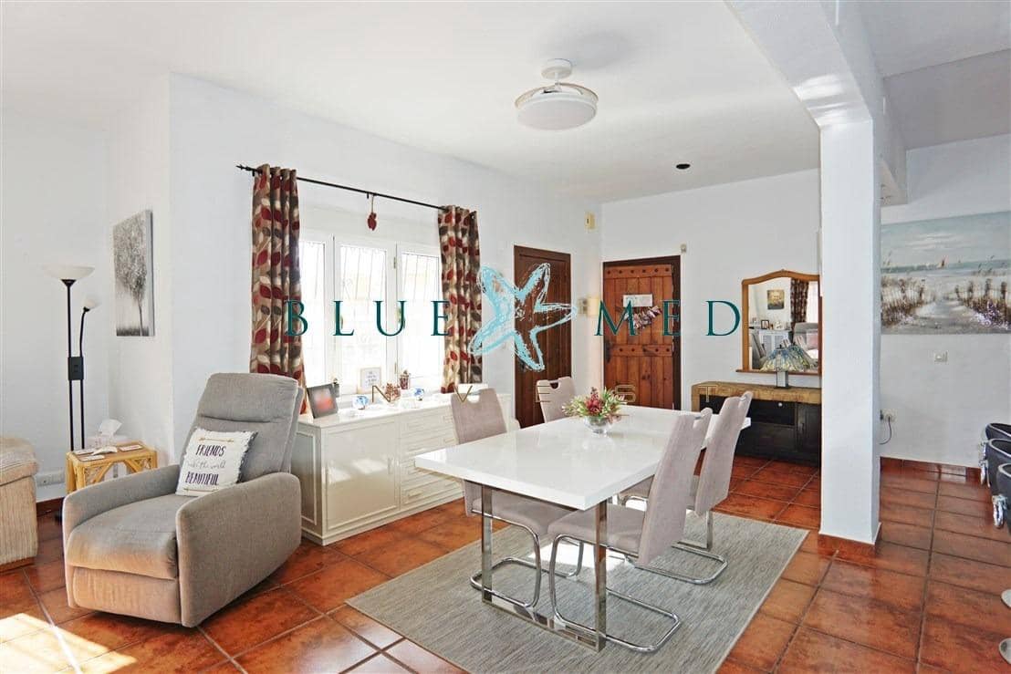 Chalet de 4 habitaciones en Isla Plana en venta con garaje - 425.000 € (Ref: 10187125)