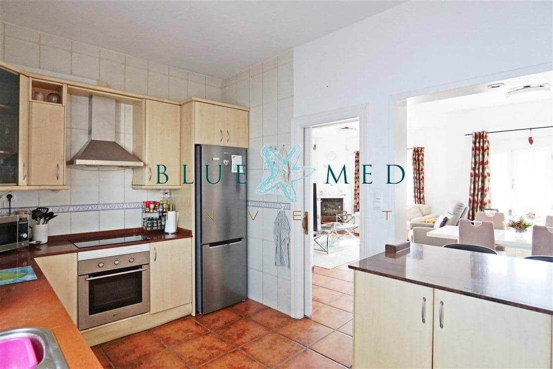 Chalet de 4 habitaciones en Isla Plana en venta con garaje - 425.000 € (Ref: 10187125)