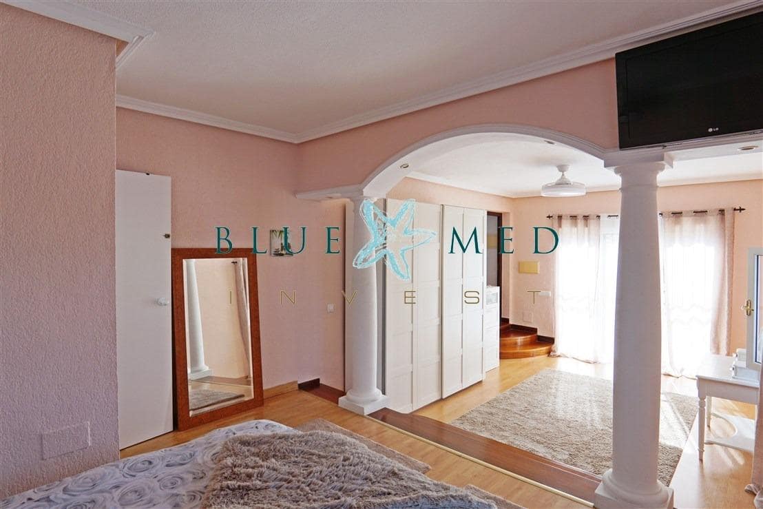 Chalet de 4 habitaciones en Isla Plana en venta con garaje - 425.000 € (Ref: 10187125)