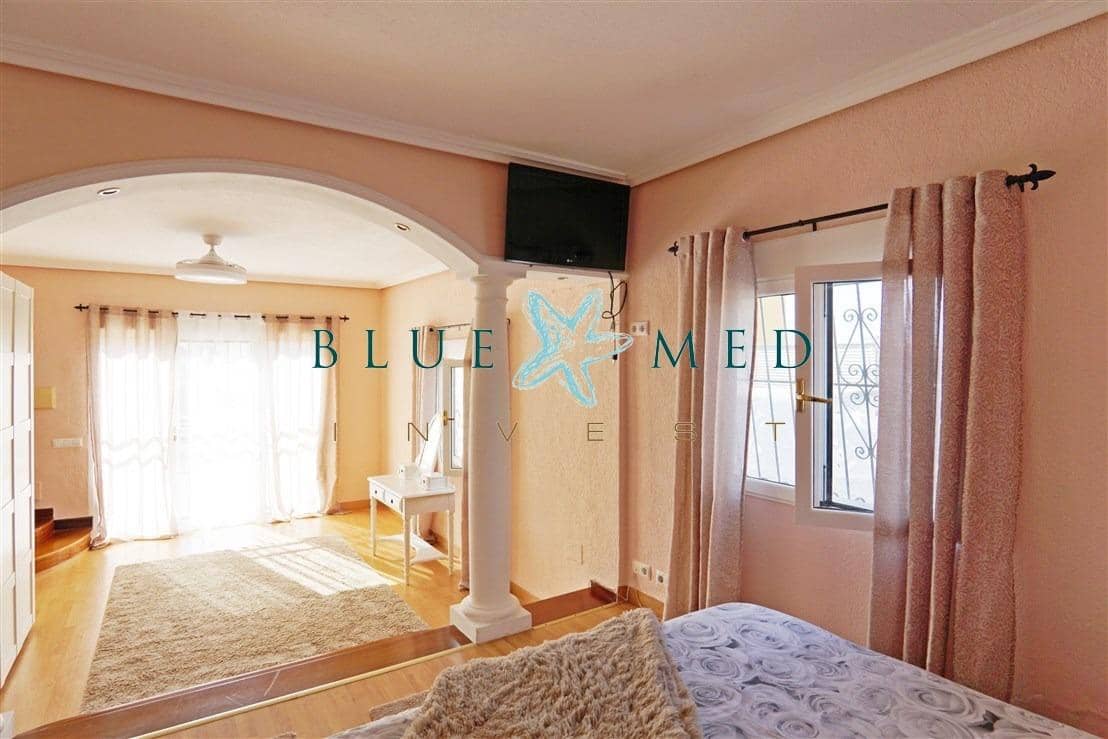 Chalet de 4 habitaciones en Isla Plana en venta con garaje - 425.000 € (Ref: 10187125)