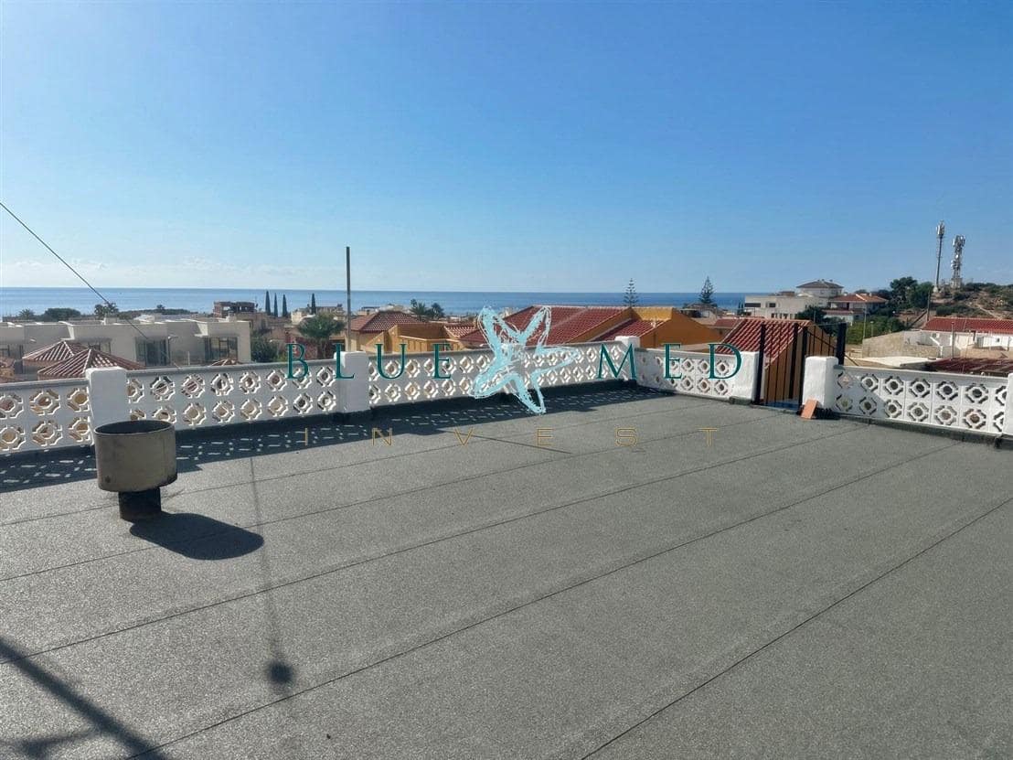 Chalet de 4 habitaciones en Isla Plana en venta con garaje - 425.000 € (Ref: 10187125)