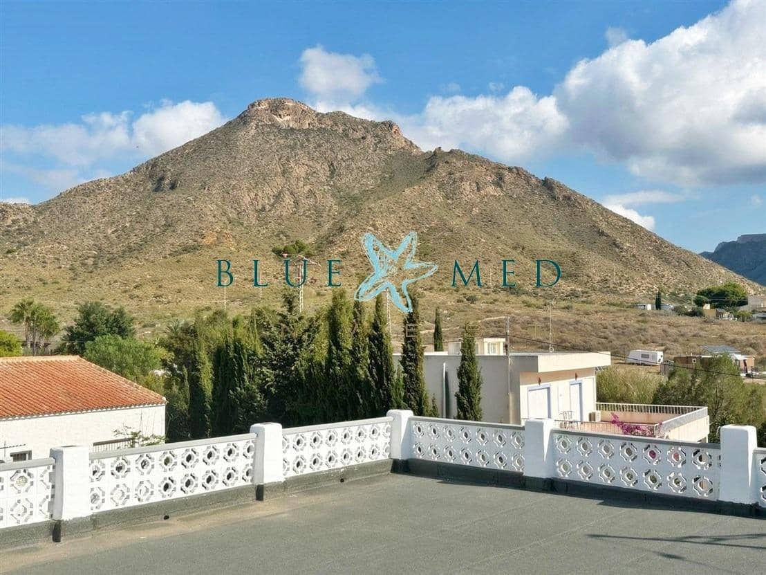 Chalet de 4 habitaciones en Isla Plana en venta con garaje - 425.000 € (Ref: 10187125)