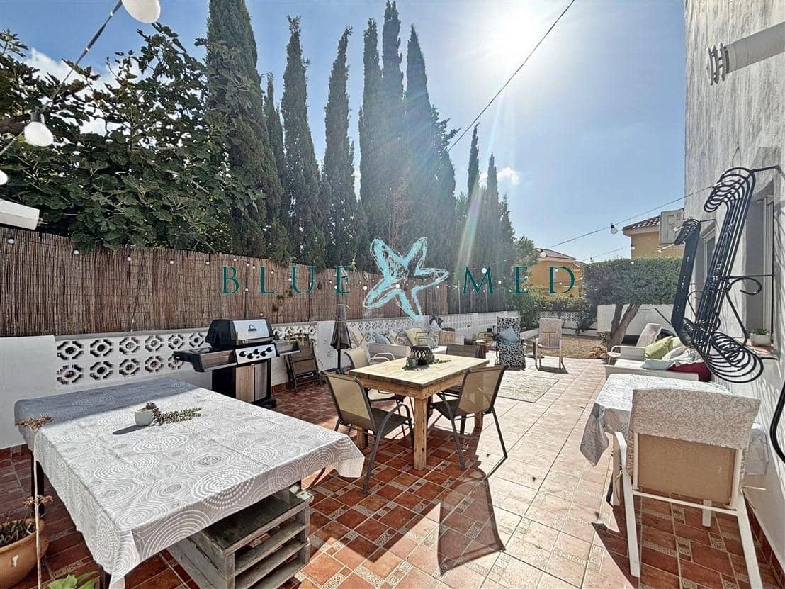 Chalet de 4 habitaciones en Isla Plana en venta con garaje - 425.000 € (Ref: 10187125)