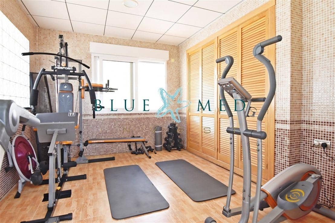 5 bedroom Villa for sale in Isla Plana with pool garage - € 1,399,000 (Ref: 7484926)