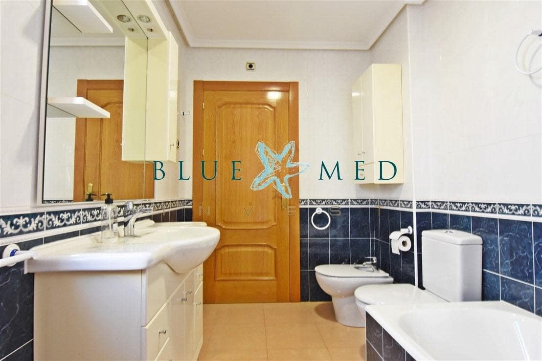 5 bedroom Villa for sale in Isla Plana with pool garage - € 1,399,000 (Ref: 7484926)