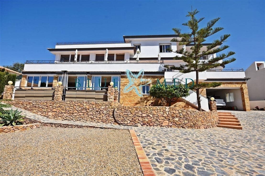5 bedroom Villa for sale in Isla Plana with pool garage - € 1,399,000 (Ref: 7484926)