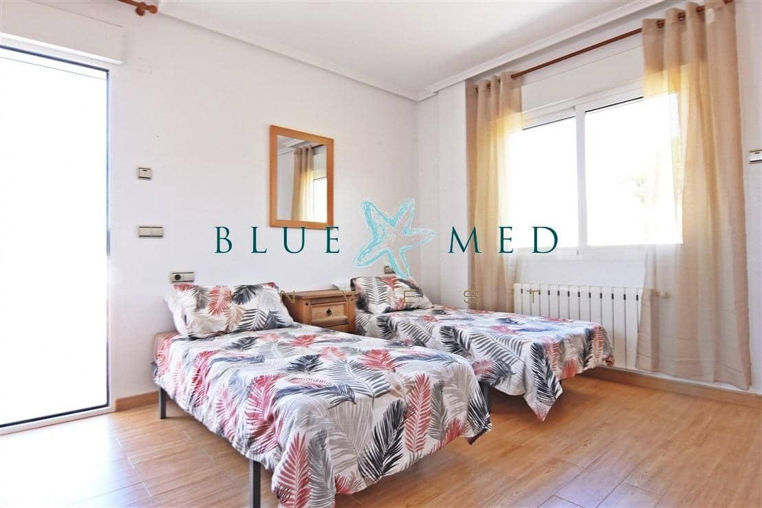 5 bedroom Villa for sale in Isla Plana with pool garage - € 1,399,000 (Ref: 7484926)