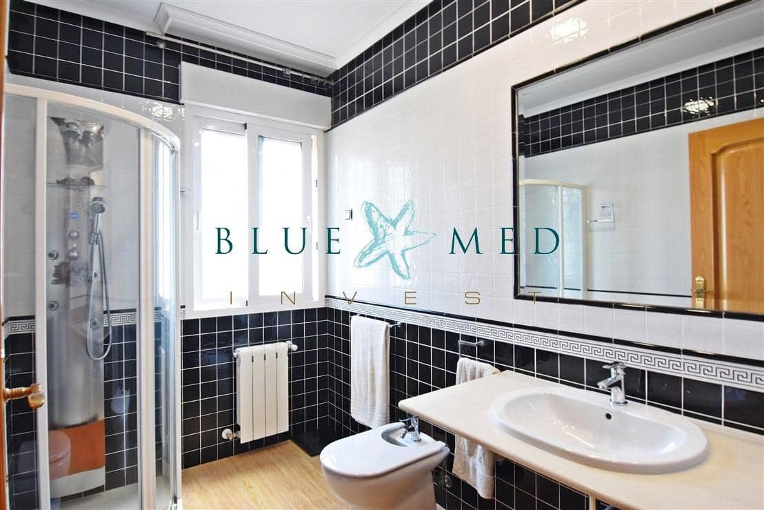 5 bedroom Villa for sale in Isla Plana with pool garage - € 1,399,000 (Ref: 7484926)