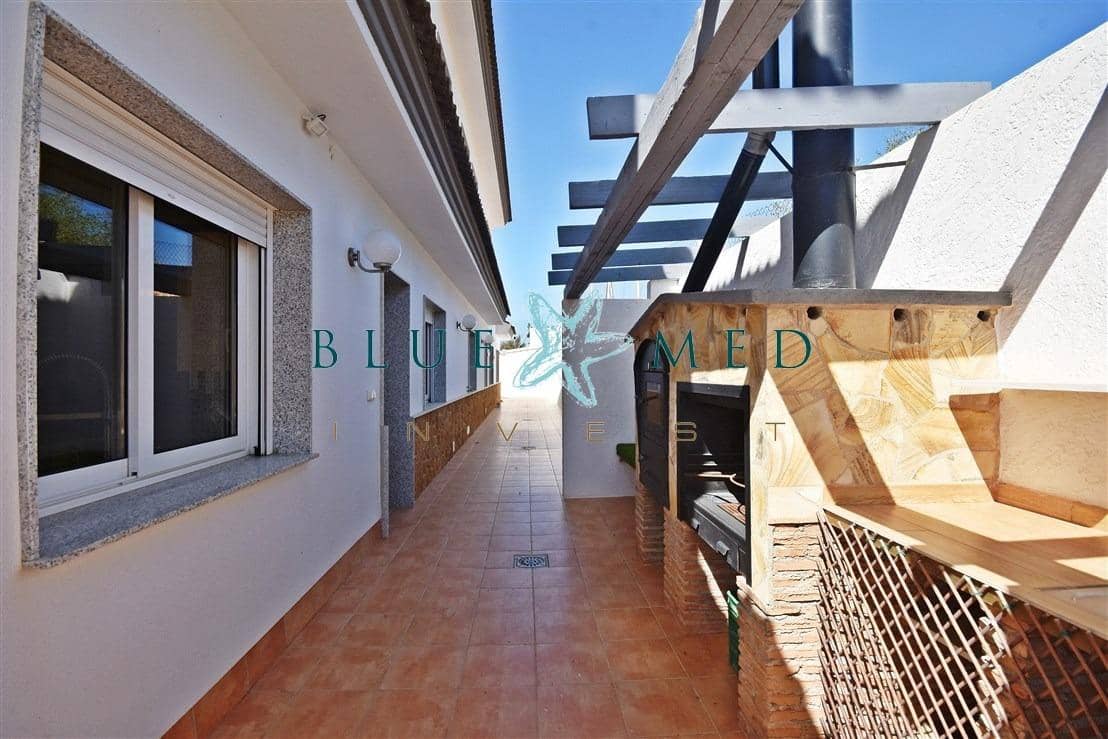 5 bedroom Villa for sale in Isla Plana with pool garage - € 1,399,000 (Ref: 7484926)