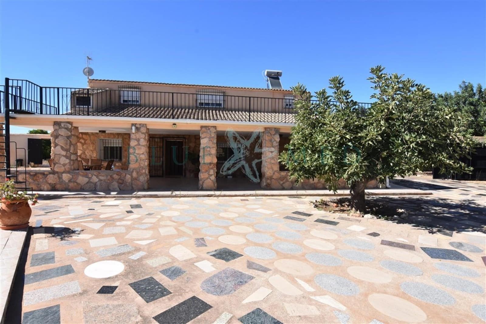 4 soveværelse Finca/Landehus til salg i Valladolises med swimmingpool garage - € 269.900 (Ref: 7484936)