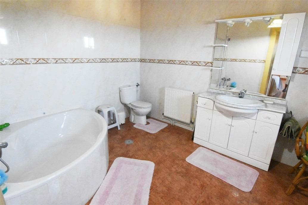 4 quarto Quinta/Casa Rural para venda em Valladolises com piscina garagem - 269 900 € (Ref: 7484936)