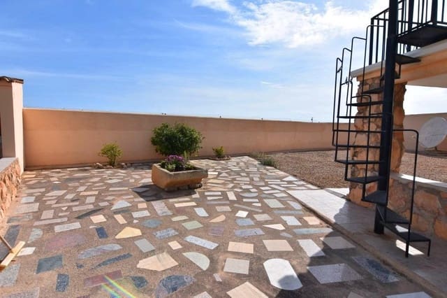 4 makuuhuone Maalaistalo myytävänä paikassa Valladolises, Murcia kaupunki mukana uima-altaan 
autotalli - 269 900 € (Ref: 7484936)