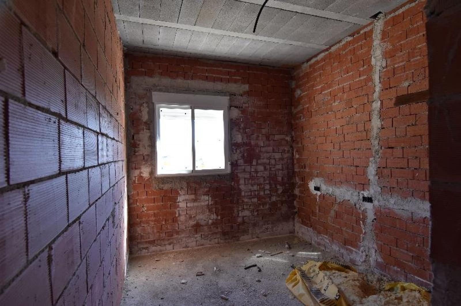 2 soveværelse Finca/Landehus til salg i La Paca - € 95.000 (Ref: 7493294)