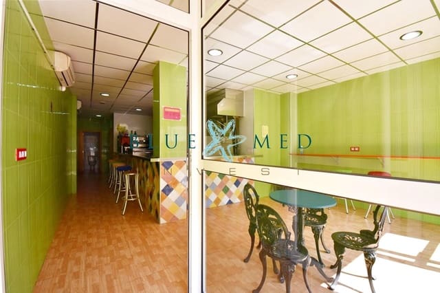 Commercieel te koop in Puerto de Mazarron, Mazarrón - € 252.000 (Ref: 7493317)