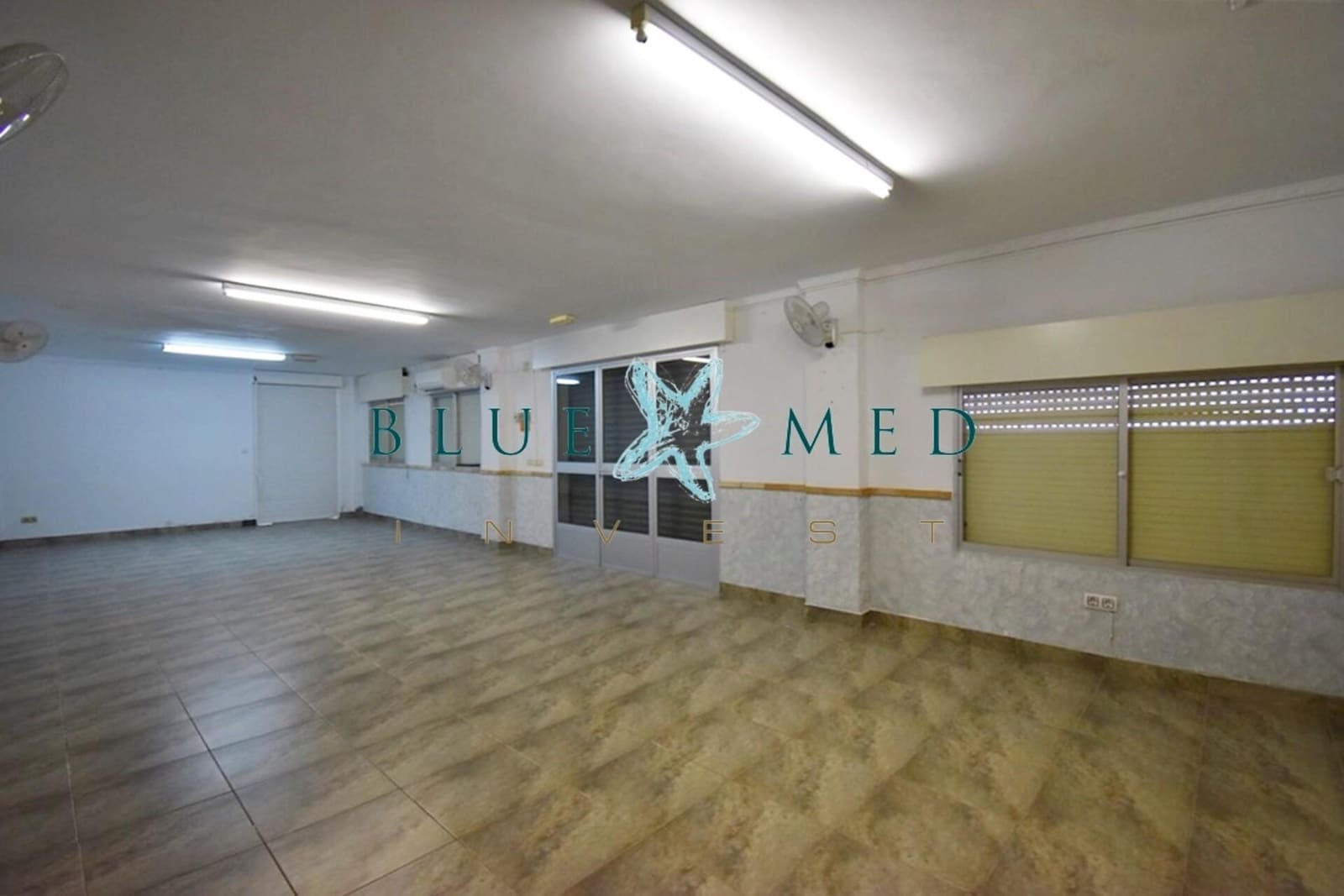 Commerciale in vendita in Puerto de Mazarron - 105.000 € (Rif: 7493318)