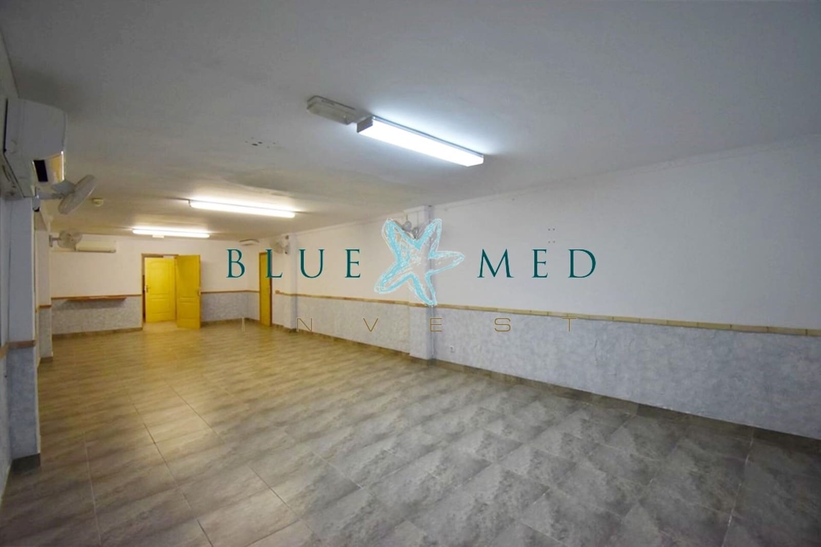 Commerciale in vendita in Puerto de Mazarron - 105.000 € (Rif: 7493318)