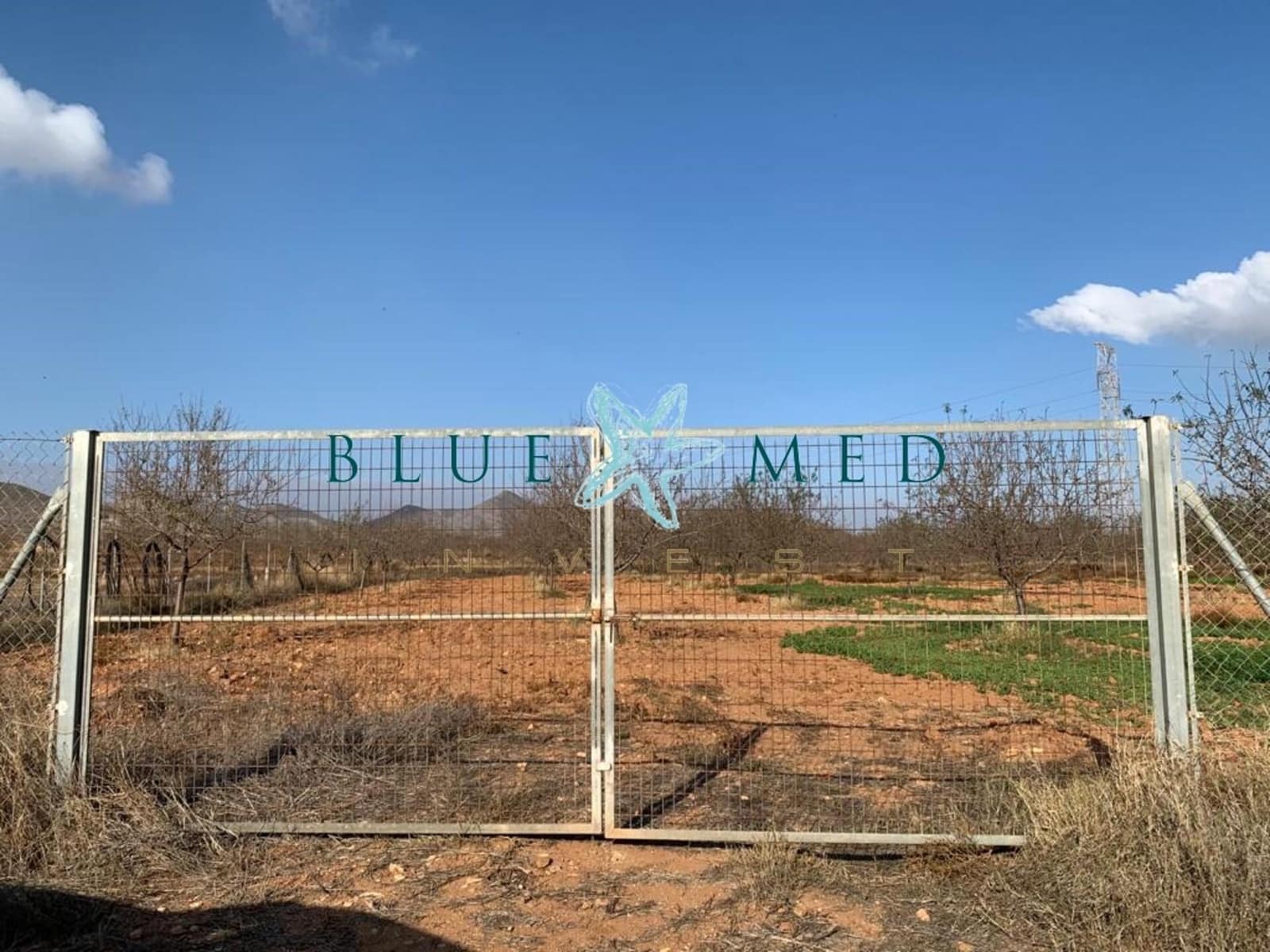 Mark till salu i La Magdalena - 31 000 € (Ref: 7493355)