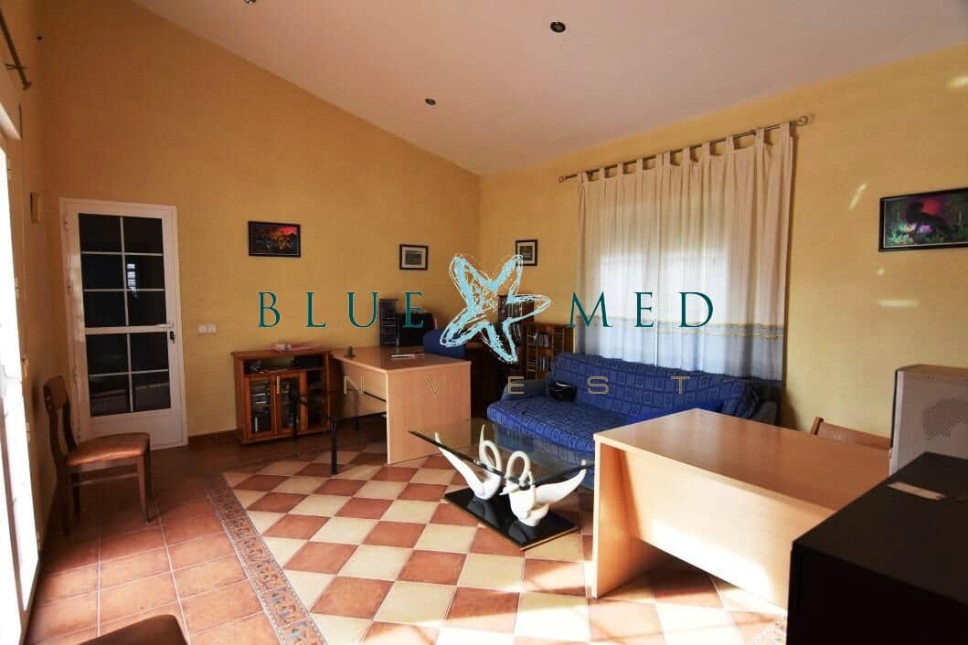 4 soveværelse Finca/Landehus til salg i Leiva med swimmingpool - € 599.995 (Ref: 7500713)